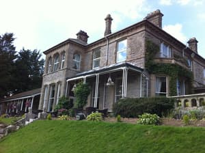 thumbnail: Exterior