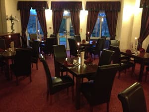 thumbnail: Restaurant