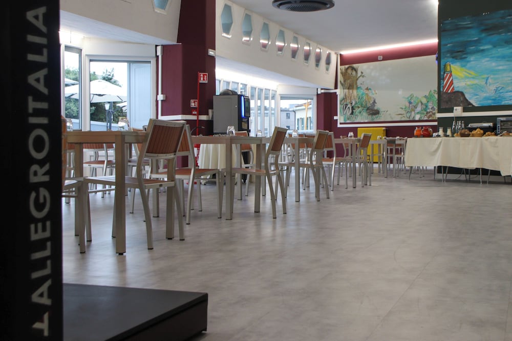 Restaurant-cafeteria