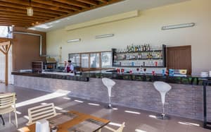 thumbnail: Bar (on property)