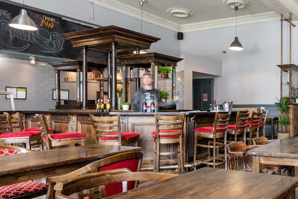 Restaurant-cafeteria