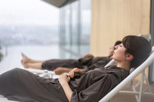 thumbnail: Lounge