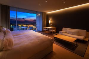 thumbnail: Infinity pool