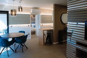 thumbnail: In-room dining