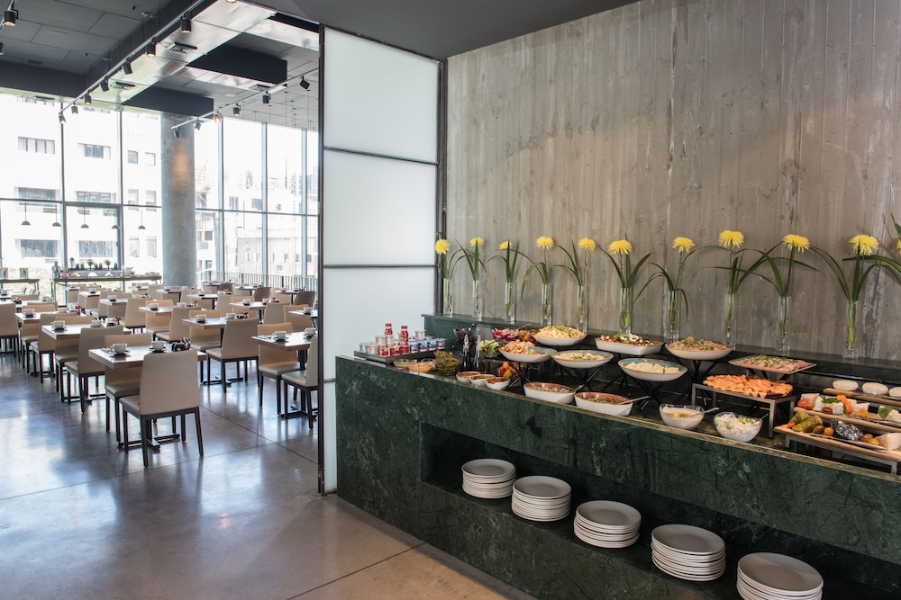 Restaurant-cafeteria