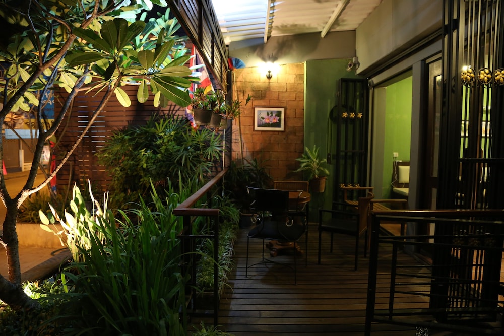 Front of property - evening/night