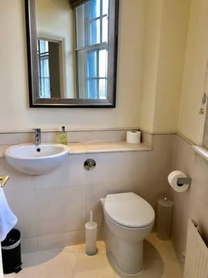 thumbnail: Bathroom
