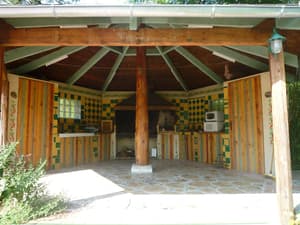 thumbnail: BBQ/picnic area