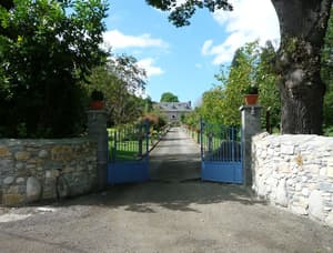 thumbnail: Property entrance