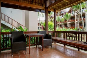 thumbnail: Terrace/patio