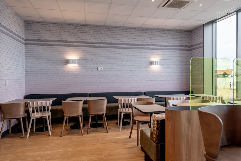 Restaurant-cafeteria
