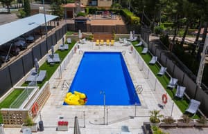 thumbnail: Pool