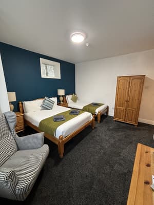 thumbnail: Room