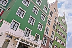 thumbnail: Exterior