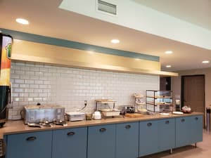 thumbnail: Breakfast area