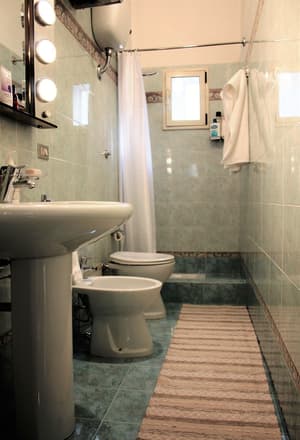 thumbnail: Bathroom