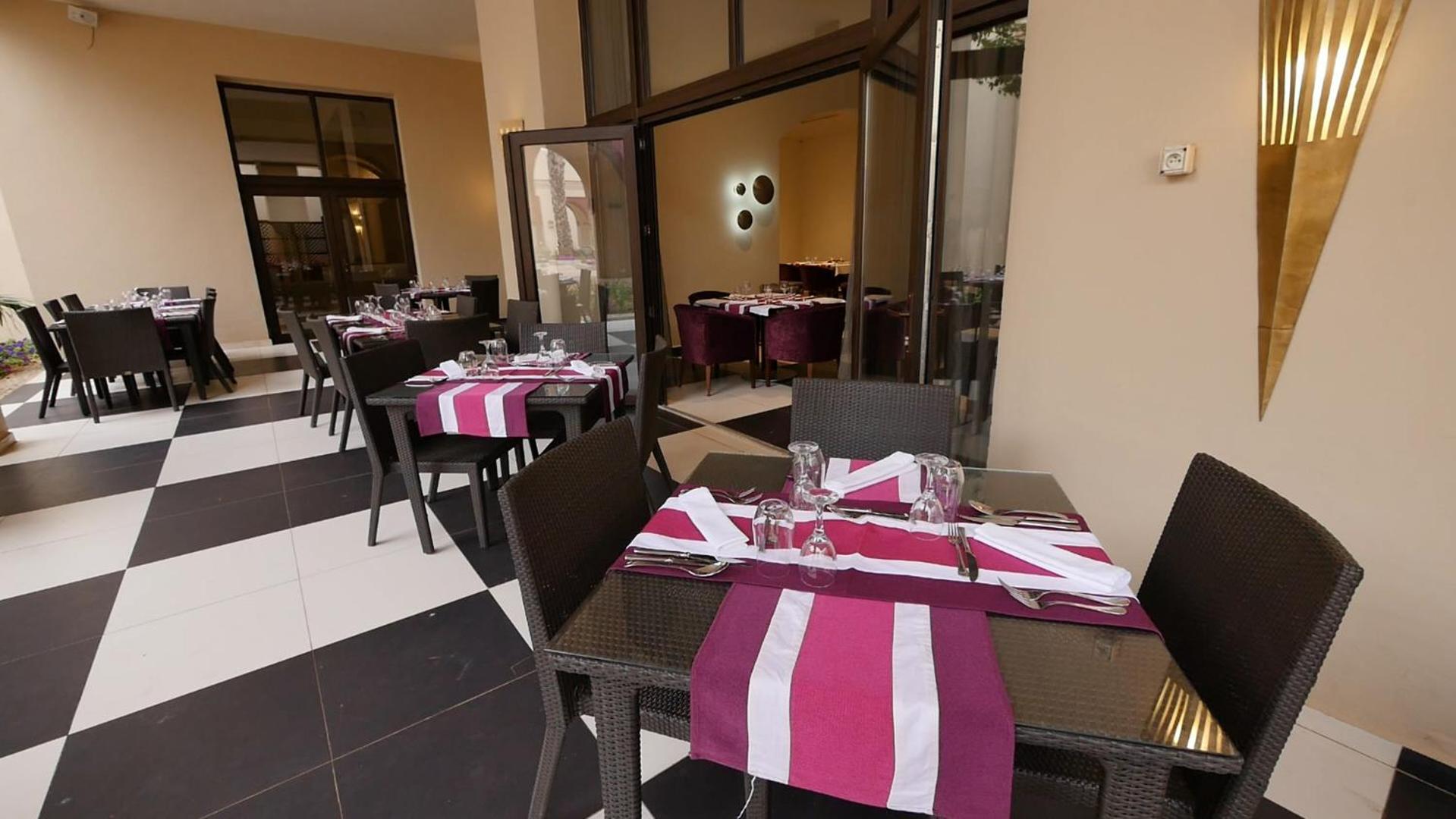 Restaurant-cafeteria