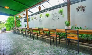 thumbnail: Breakfast area