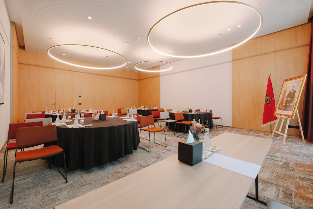 Meeting facility