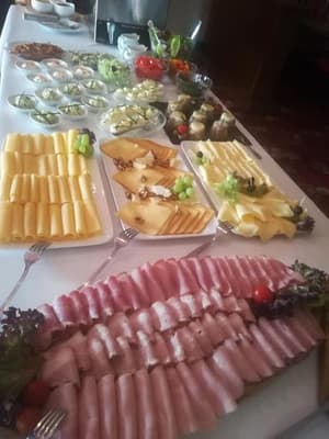 thumbnail: Breakfast buffet