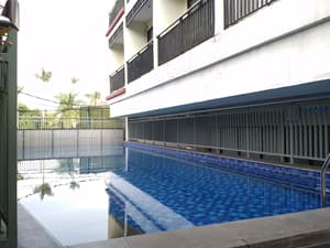 thumbnail: Outdoor pool