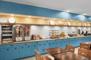 thumbnail: Breakfast area
