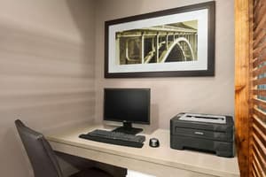 thumbnail: Business center