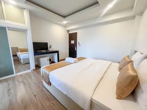 thumbnail: Room