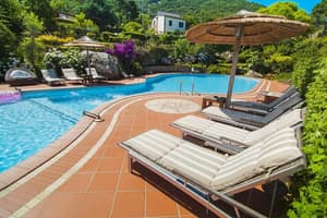 thumbnail: Sundeck