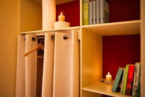 thumbnail: Room amenity