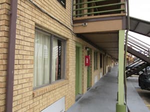 thumbnail: Exterior