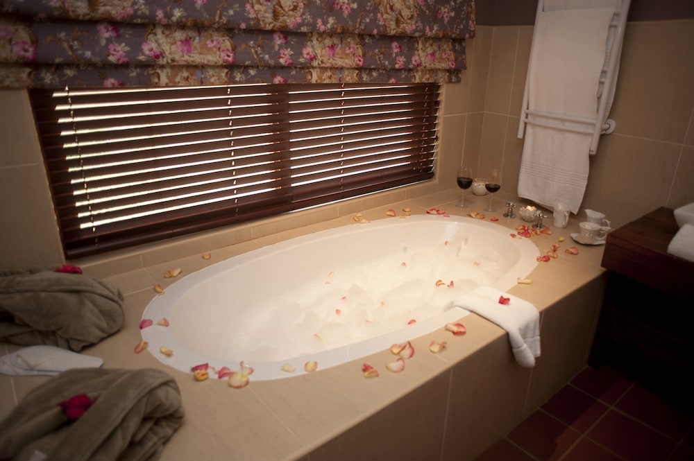 Swimming pool-spa