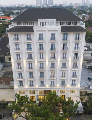 thumbnail: Exterior