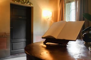 thumbnail: Interior detail