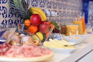 thumbnail: Breakfast area