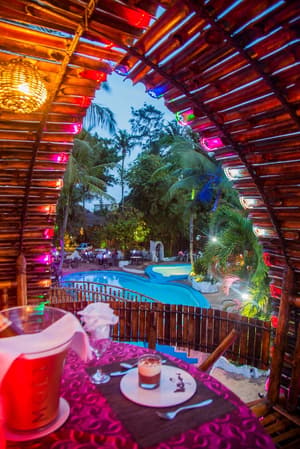 thumbnail: Poolside bar