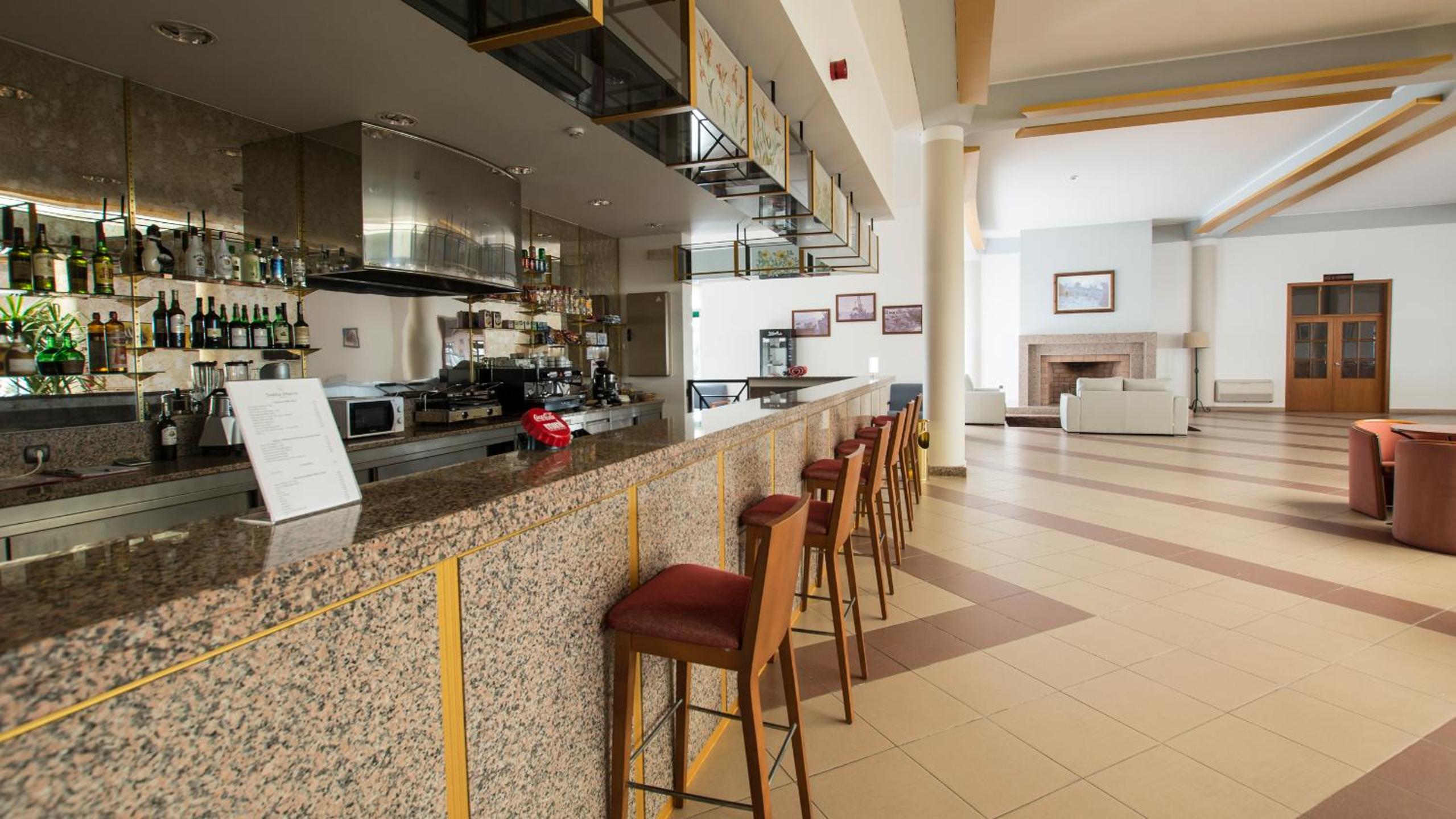 Restaurant-cafeteria