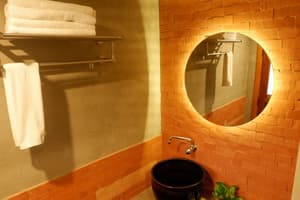 thumbnail: Bathroom
