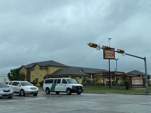thumbnail: Exterior