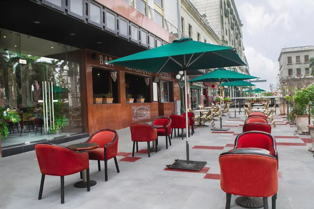 Restaurant-cafeteria