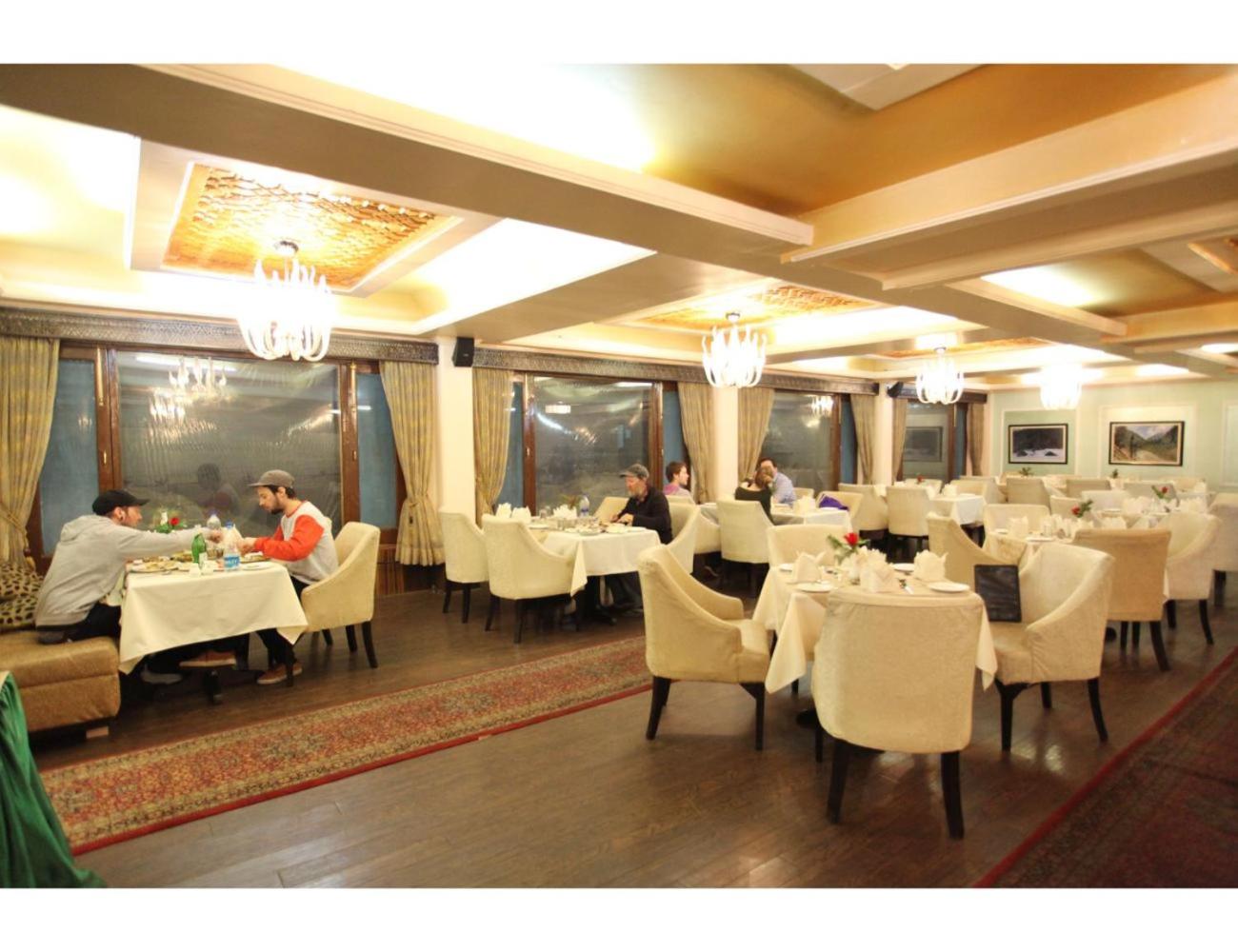 Restaurant-cafeteria