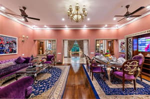 thumbnail: In-room dining