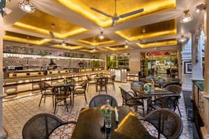 thumbnail: Restaurant