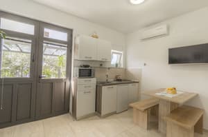 thumbnail: Private kitchenette