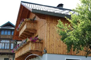 thumbnail: Exterior detail