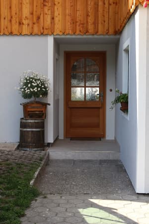 thumbnail: Property entrance