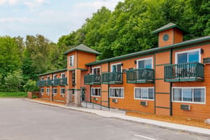 thumbnail: Exterior