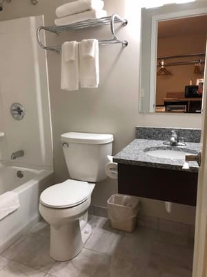 thumbnail: Bathroom