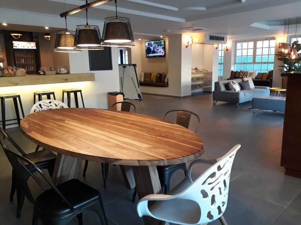 Restaurant-cafeteria