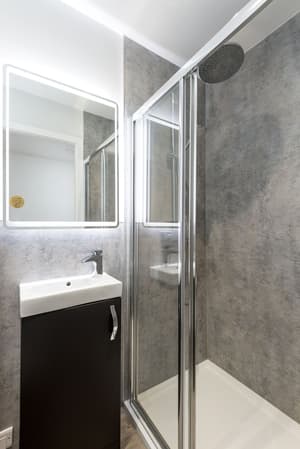 thumbnail: Bathroom